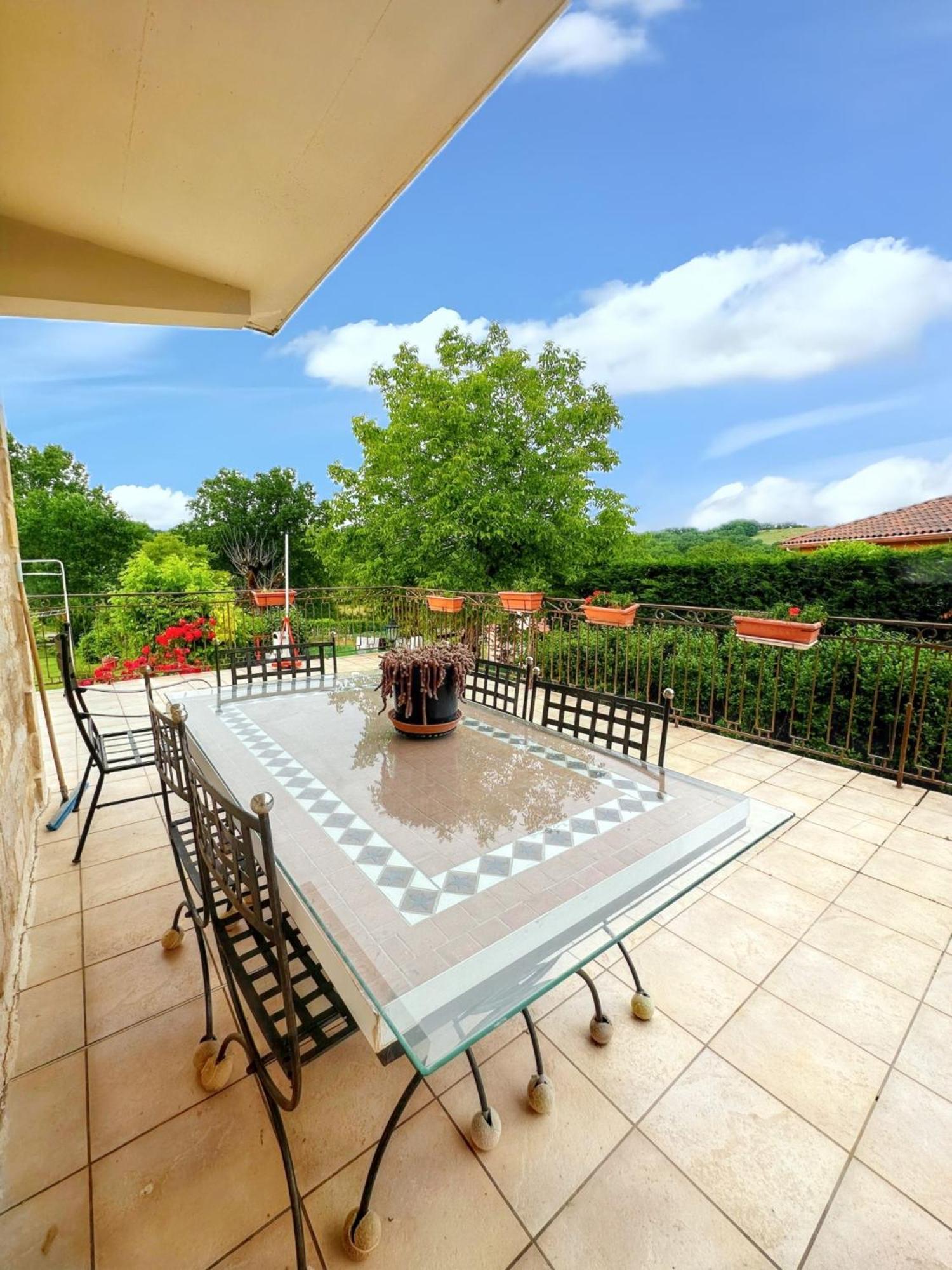 Appartement Charmant A Toulonjac Avec Jardin Et Terrasse 110 M² Экстерьер фото