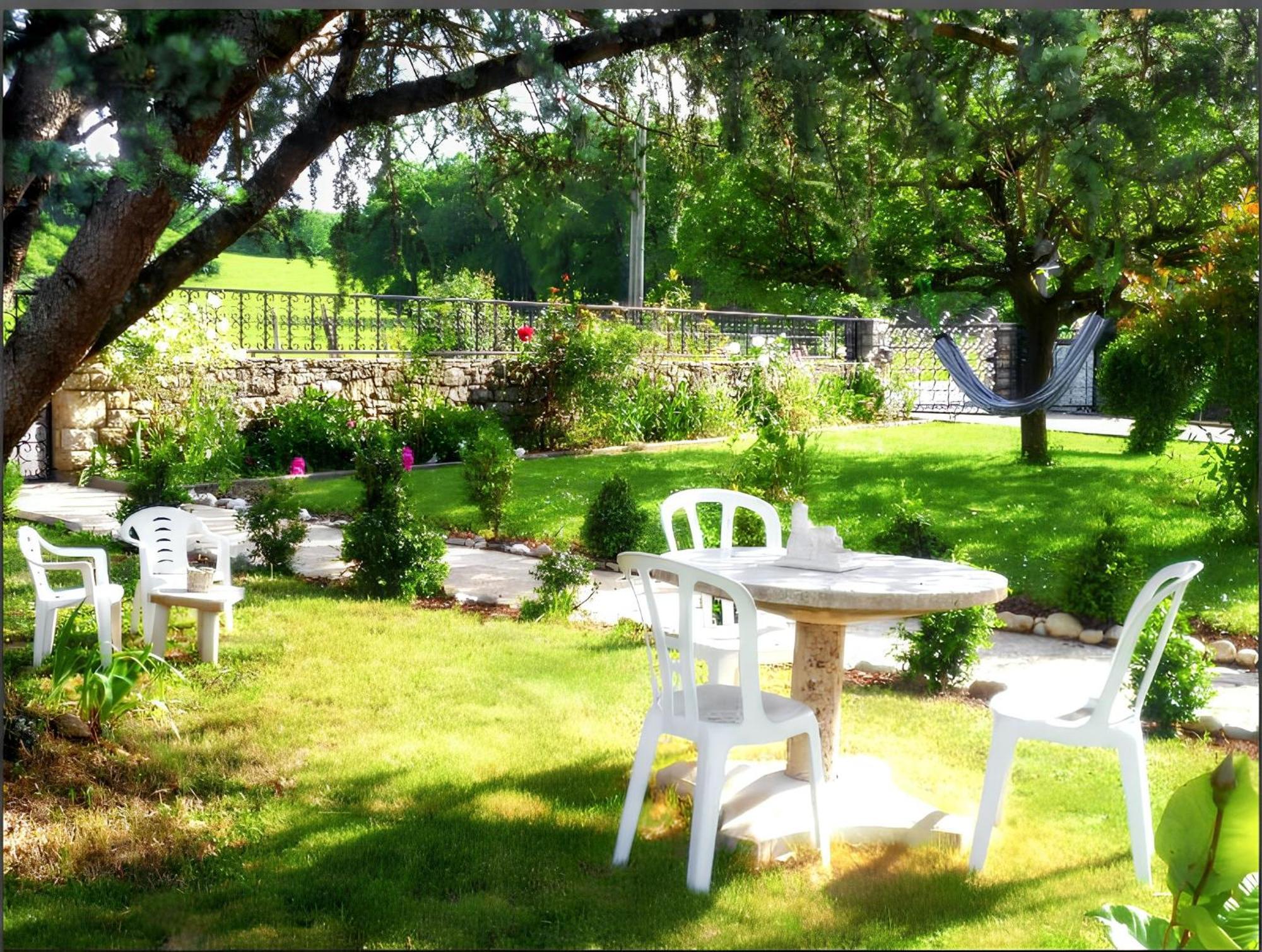 Appartement Charmant A Toulonjac Avec Jardin Et Terrasse 110 M² Экстерьер фото
